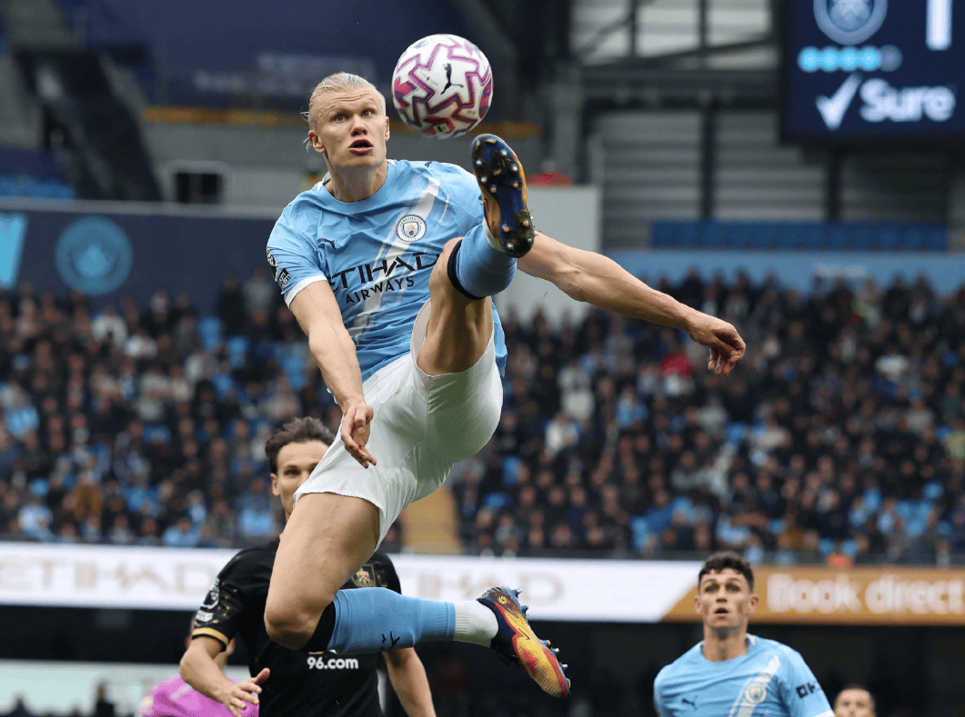 足坛一夜动态！马竞血洗皇马，利物浦被绝杀，曼联再造耻辱纪录